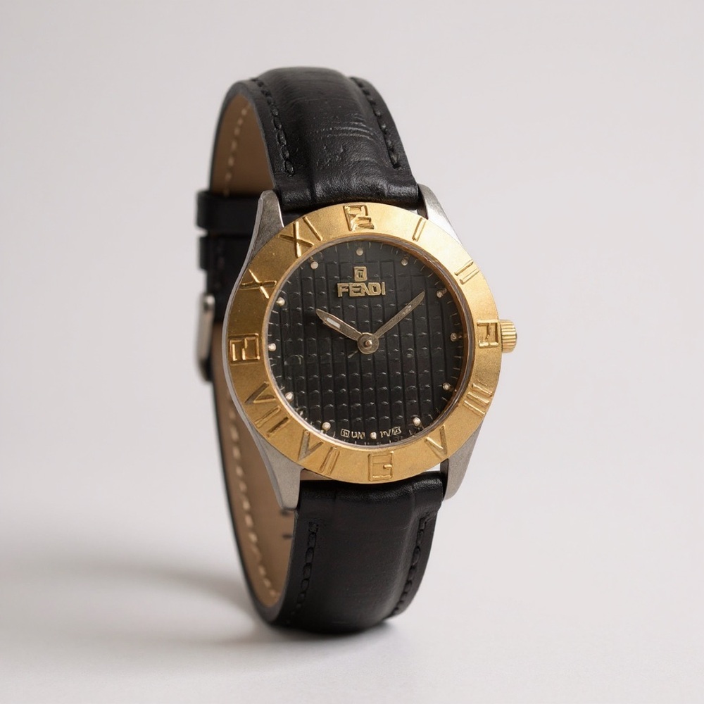 Fendi Gold-Tone and Black Leather - Quartz